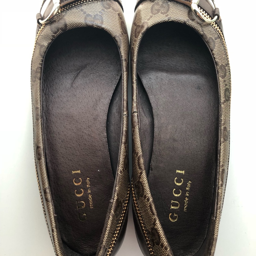 Gucci Brown canvas logo zipper flats